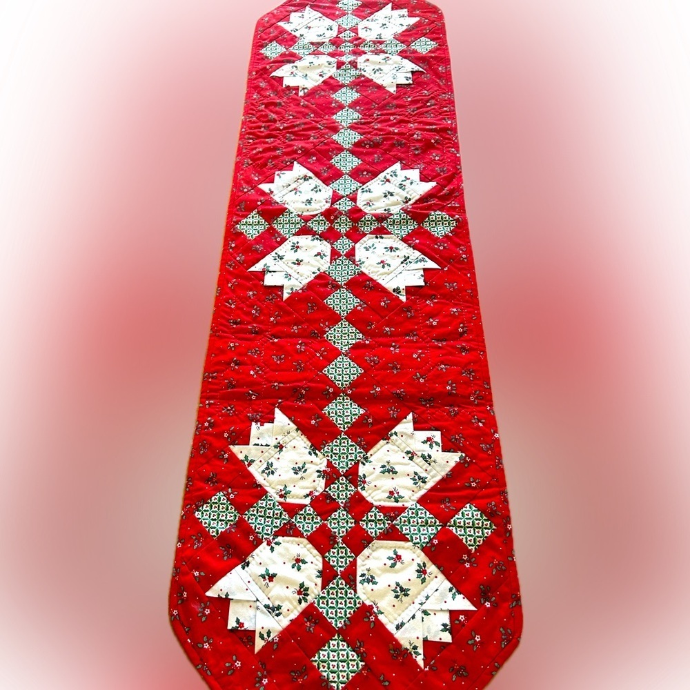 Beautiful handmade table runner 13x53 inches. Red, green & white. - Picture 2 of 8